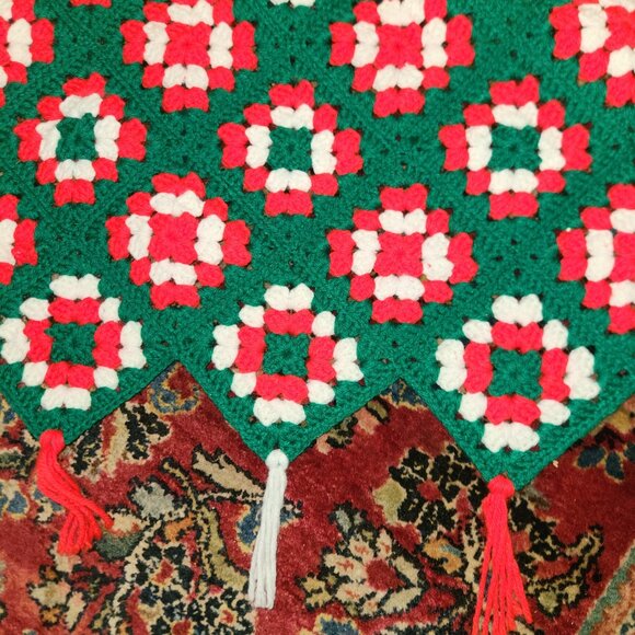Vintage Crochet Granny Squares Christmas Tree Skirt 35" Handmade - Picture 4 of 4